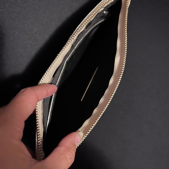 Street Level Silver Clutch with Eye Design - Picture 3 of 4